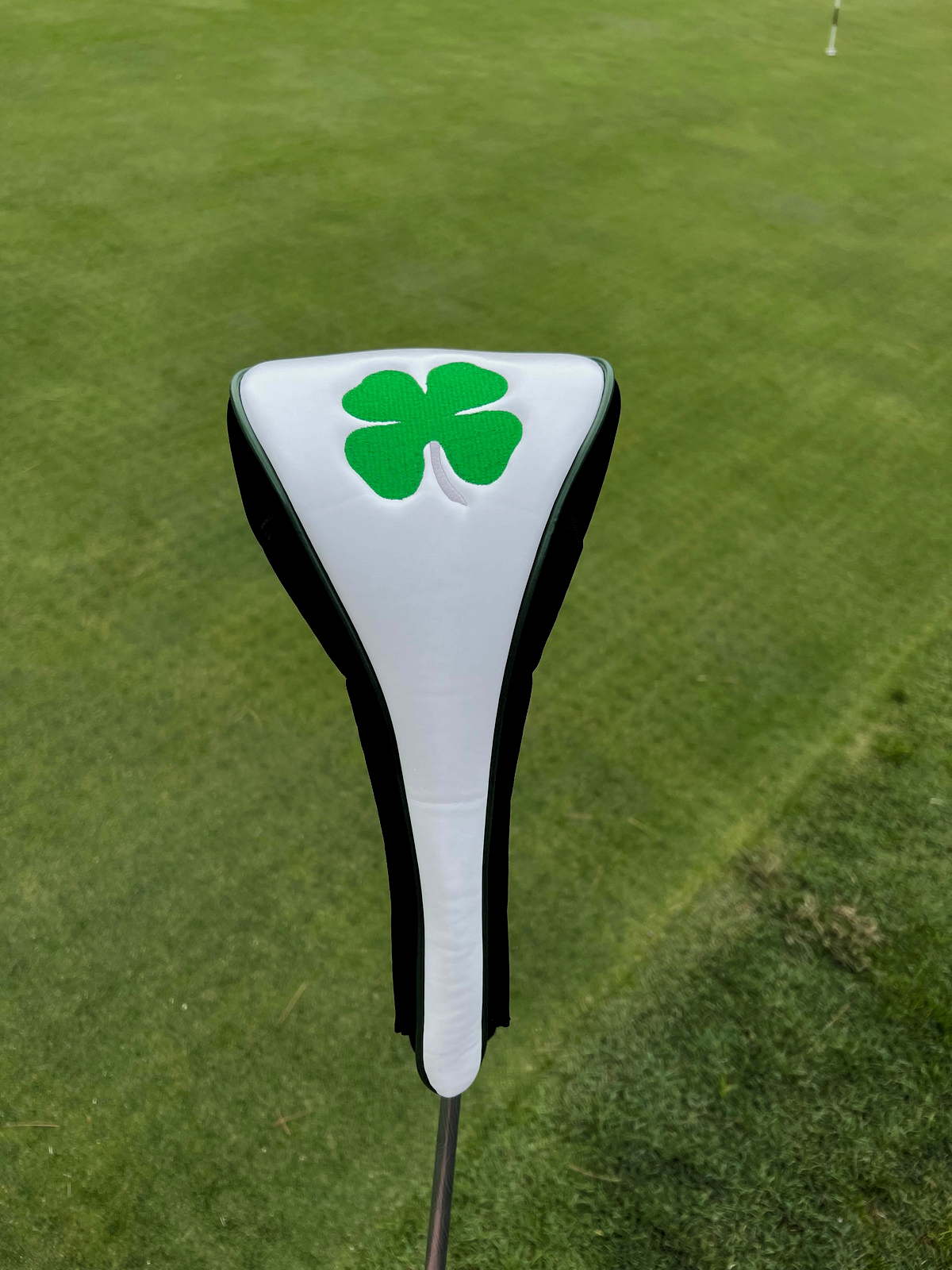 JP Lann Golf’s Lucky Irish Four Leaf Clover Shamrock Headcover For Drivers – Easy on-off Magnetic Closure - Premium Leather – Fits 460cc Drivers